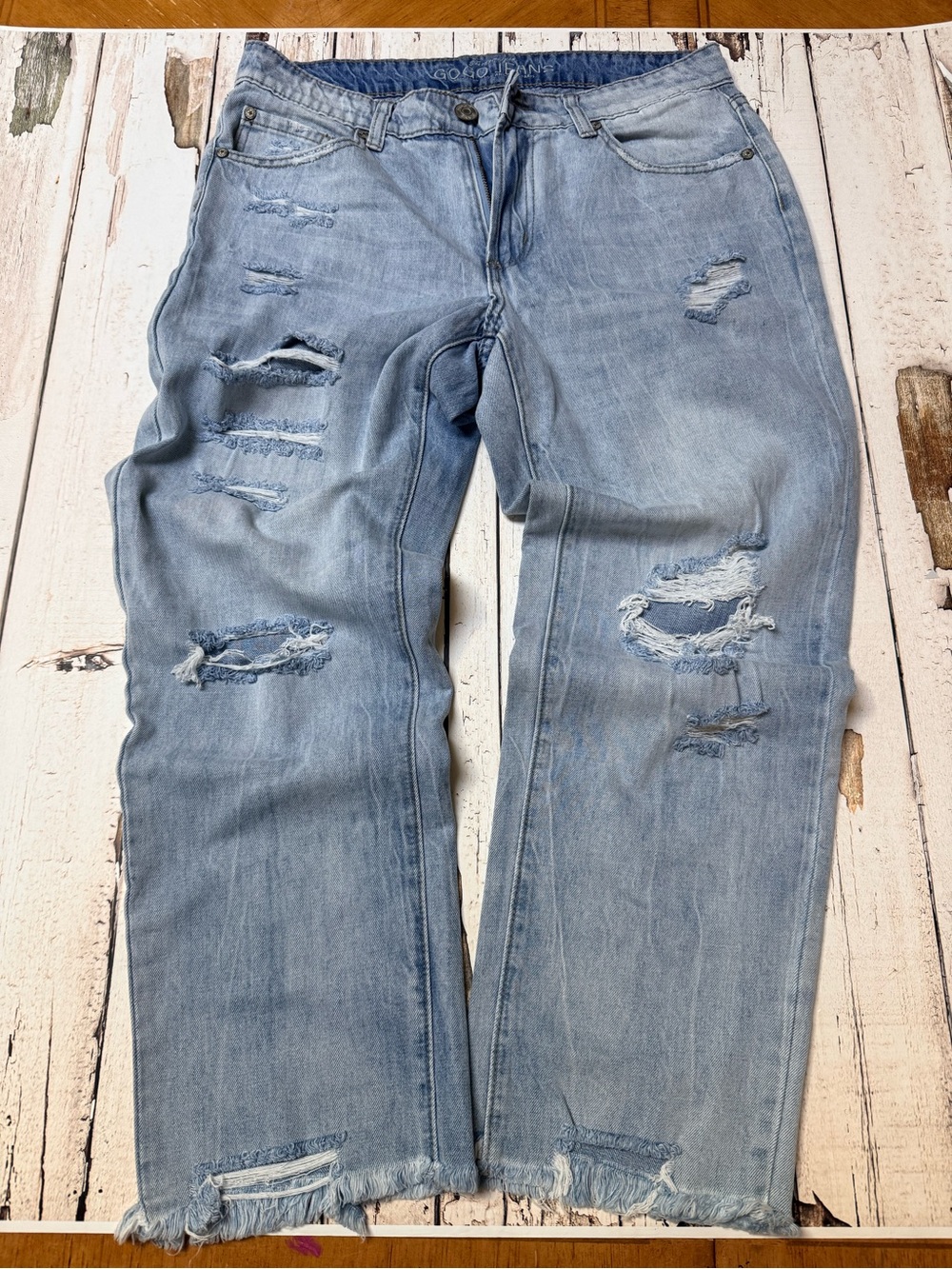 GOGO Light Blue Distressed Cropped Women's Jeans high waisted Sz 9/29
